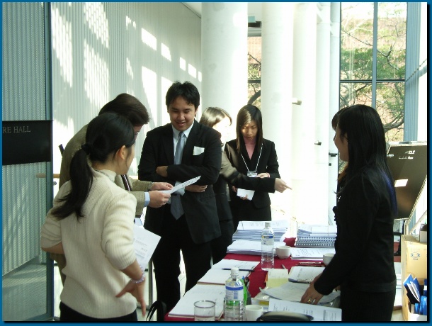 602x451 pixels (115K)